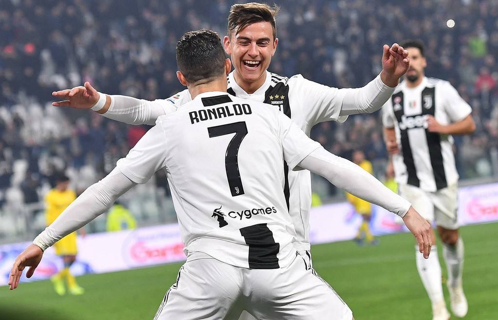  法兰克福主帅战术调整成功逆袭战胜拜仁慕尼黑  