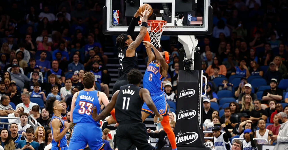  班切罗20+10，魔术逆转击败雷霆