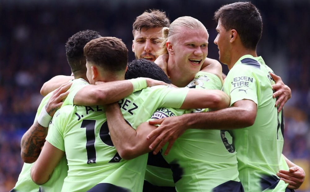  曼城刷新英超进球纪录，瓜帅王朝延续辉煌  